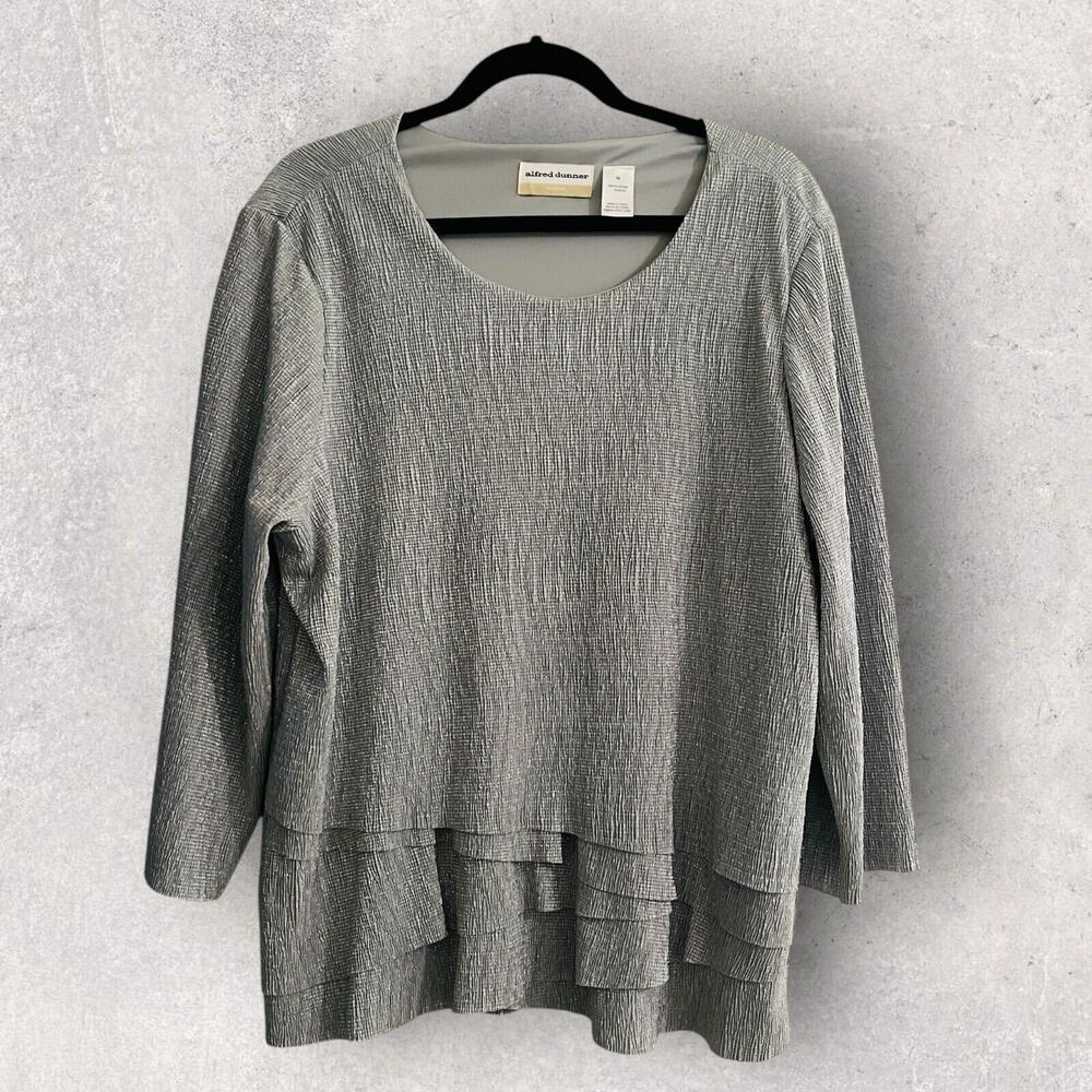 Alfred Dunner Womens Top 1X Gray Tiered Ruffles 3/4 Sleeve Scoop Neck Sparkle